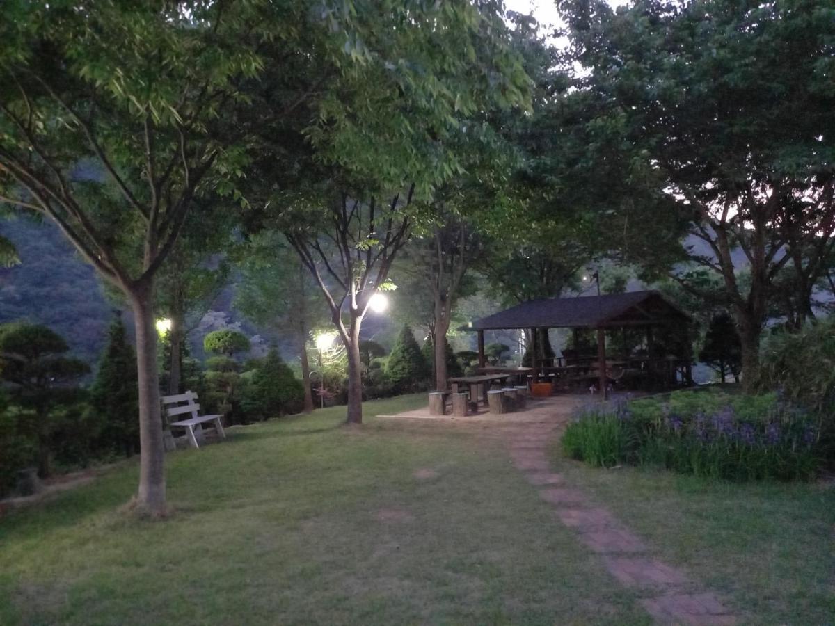 Chamjoeun Pension Chech'ŏn Dış mekan fotoğraf